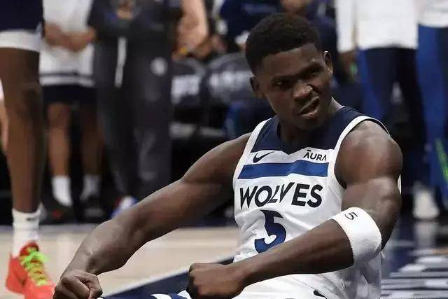 下届还有李凯尔吗 苏群:我的理解他是一次一签