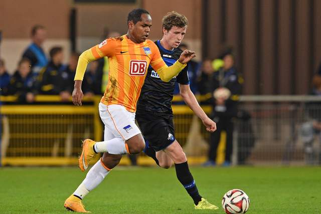 里约奥运会夺冠十周年 中国女排冠军走进南京校园